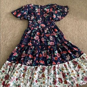 Flowered dress, brand Eliza J